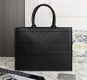 Dior book tote 41.5 embossed leather black  - 1