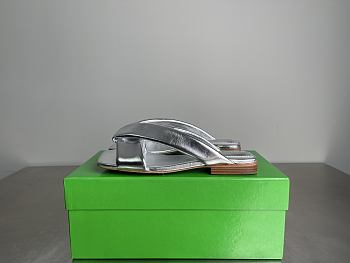 Okify Bottega Veneta Silver Slides 