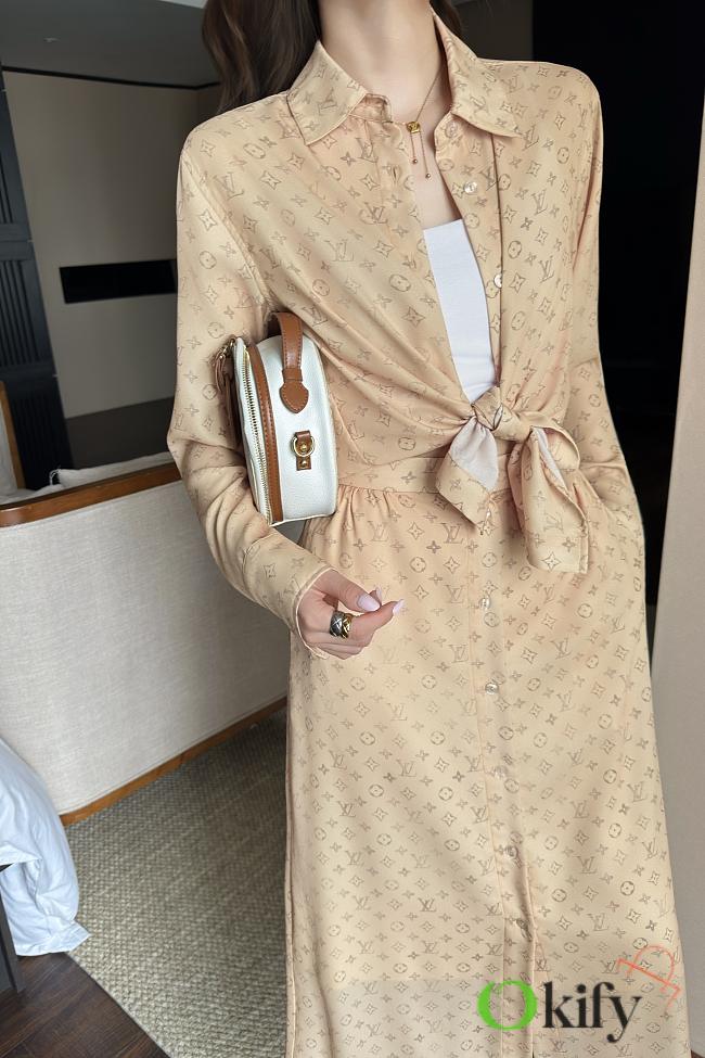 Okify Louis Vuitton Set Of Beige Shirt And Long Skirt - 1