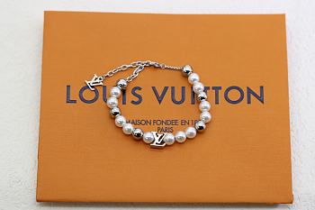 Okify Louis Vuitton Pearl Bracelet 24363