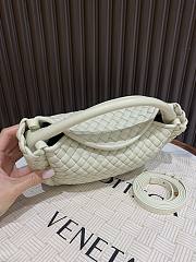 Okify Bottega Veneta Small Cobble Top Handle Bag In White 23x11x8cm - 3