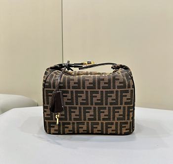 Okify Fendi Vanity Bag In Brown 26x15x19cm