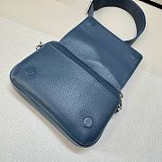 Okify Loewe Small Pebble Messenger Bag In Blue 20x6x12.5cm - 4