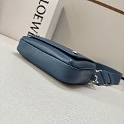 Okify Loewe Small Pebble Messenger Bag In Blue 20x6x12.5cm - 3