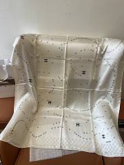 Okify CC Mulberry Silk Scarf In White 90x90cm 24506 - 5