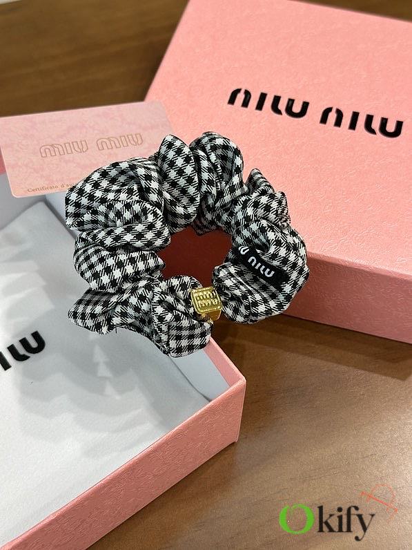 Okify MiuMiu Black And White Scrunchies 24528 - 1