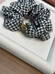 Okify MiuMiu Black And White Scrunchies 24528 - 2