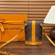 Okify Louis Vuitton Envelope Pouch Bag M11629 12.5x18x8.5cm - 4