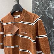 Okify MiuMiu Round Neck Knitted Short Sleeves Top In Brown - 2