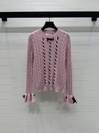 Okify Valentino Twisted Woven Pullover Long-Sleeved Sweater In Pink
