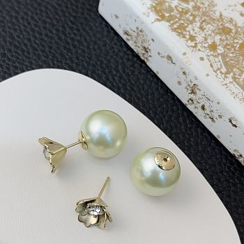 Okify Dior Tribales Flower Pearl Earrings 