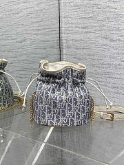 Okify Dior 30 Montaigne Mini Bucket Bag With Drawstring In White 16x13x18.5cm - 5