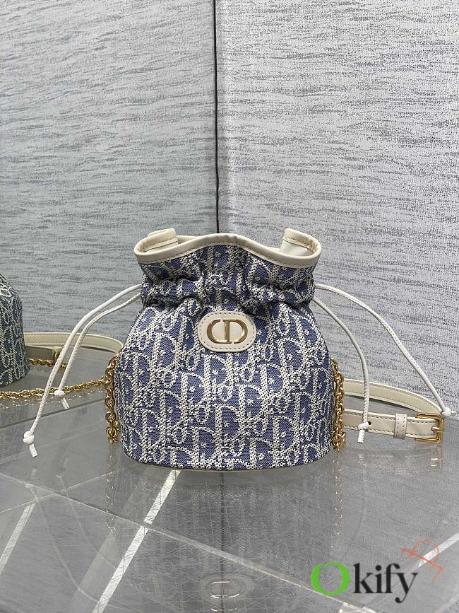 Okify Dior 30 Montaigne Mini Bucket Bag With Drawstring In White 16x13x18.5cm - 1