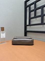 Okify Loewe Small Pebble Messenger Bag In Gray 20x6x12.5cm - 4