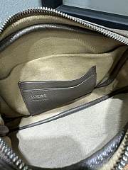 Okify Loewe Small Pebble Messenger Bag In Gray 20x6x12.5cm - 2