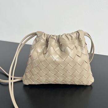 Okify Bottega Veneta Small Dust Bag In Beige 21x16.6x1cm