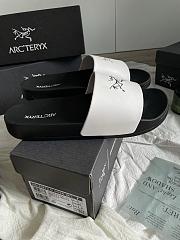 Okify Arc'teryx Black And White Slides  - 2
