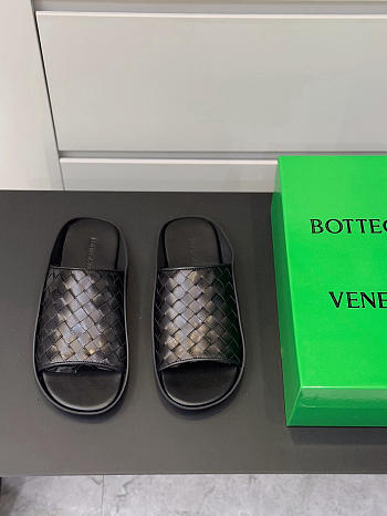 Okify Bottega Veneta Wave Mule Men Slides