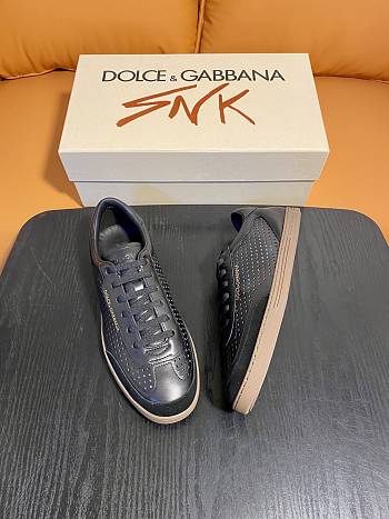 Okify Dolce & Gabbana Men Sneakers In Black 
