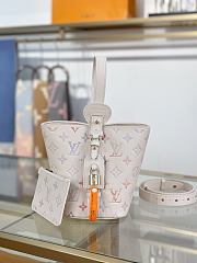 Okify Louis Vuitton All In BB Bag In Pastel M25673 18x16x12cm - 4