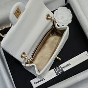 Okify CC Small CF Gold Ball Flap Bag In White Lambskin 18x13x7cm - 3