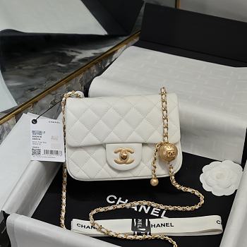 Okify CC Small CF Gold Ball Flap Bag In White Lambskin 18x13x7cm