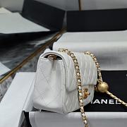 Okify CC Small CF Gold Ball Flap Bag In White Lambskin 20x13x7cm - 5