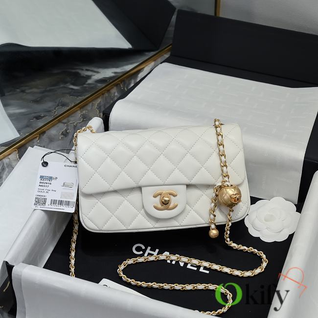 Okify CC Small CF Gold Ball Flap Bag In White Lambskin 20x13x7cm - 1