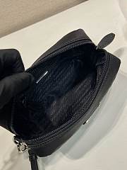 Okify Prada Small Re Nylon Pouch In Black 17x11x5.5cm - 3