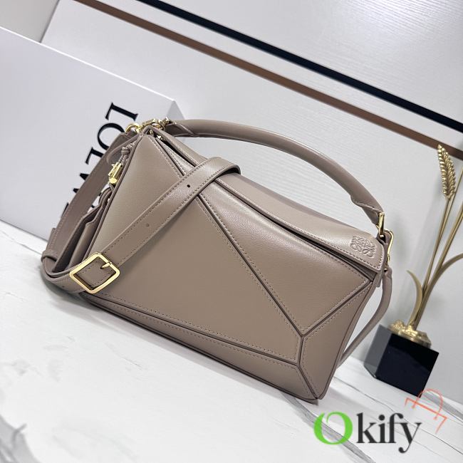 Okify Loewe Puzzle Edge Bag In Beige 24x10.5x16.5cm - 1