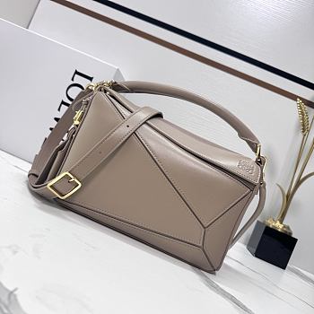 Okify Loewe Puzzle Edge Bag In Beige 24x10.5x16.5cm