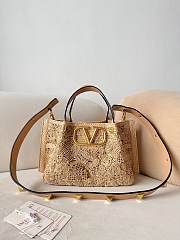 Okify Valentino Small Lace Effect Raffia Tote Bag 25x18x12cm - 1