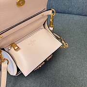 Okify Valentino Garavani Vsling Handbag With Jewel Logo In Cream White 22x17x9cm - 4