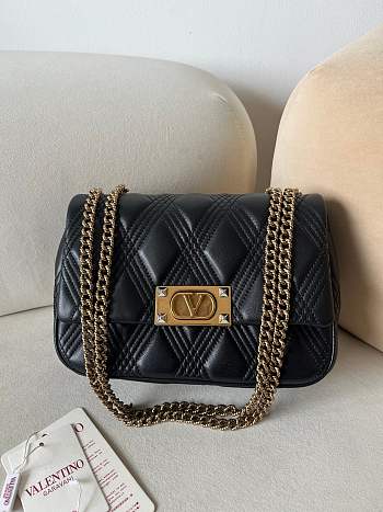 Okify Valentino Medium Quiltie 67 Bag In Black 23x17x8cm