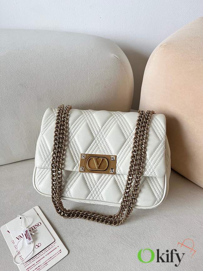 Okify Valentino Medium Quiltie 67 Bag In White 23x17x8cm - 1