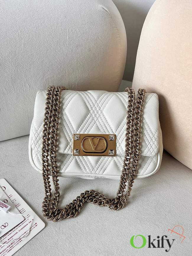 Okify Valentino Small Quiltie 67 Bag In White 19x13x6cm - 1
