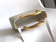 Okify Bvlgari Serpentine Duo Top Handle Bag In White And Gold 21.5x15x6cm - 5