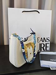 Okify Versace Jeans Couture Bag In White 21x13x6cm - 4