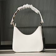 Okify Versace Jeans Couture Underarm Bag In White 25x21x6cm  - 5