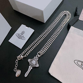 Okify Vivienne Westwood Silver Necklace With Saturn Key Charm 60cm 