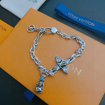Okify Louis Vuitton Silver Bracelet 24953