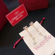 Okify Valentino Gold Drop Earrings With Pearls - 2