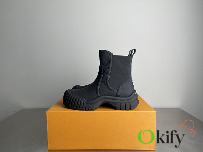 Okify Louis Vuitton Round Toe Sleeve Short Tube Chelsea Boots In Black - 1