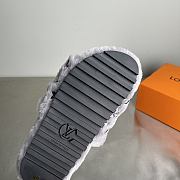 Okify Louis Vuitton Gray Fur Slippers  - 4