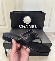Okify CC Slides In Black/White - 3
