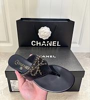Okify CC Slides In Black/White - 2