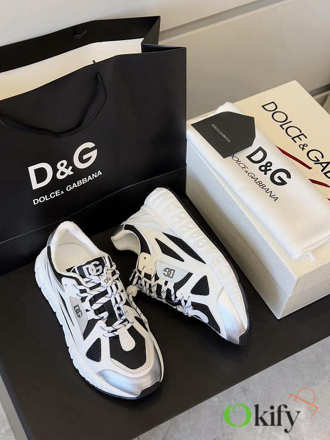 Okify Dolce & Gabbana Black And White Sneakers - 1