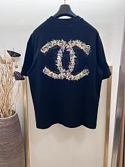 Okify CC Black T-shirt With Flower Logo - 5