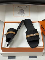 Okify Hermes Giulia Slides In Black With Brown Strap 5cm - 6