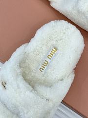 Okify MiuMiu Fur Sandals In White - 2